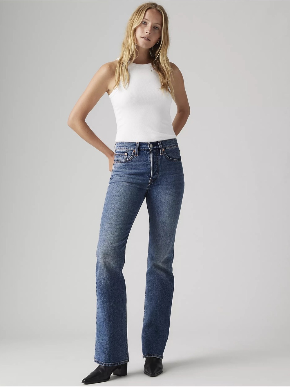 Levi’s Premium Wedgie Bootcut Jeans Beautiful Dark Wash Size 30 x 32